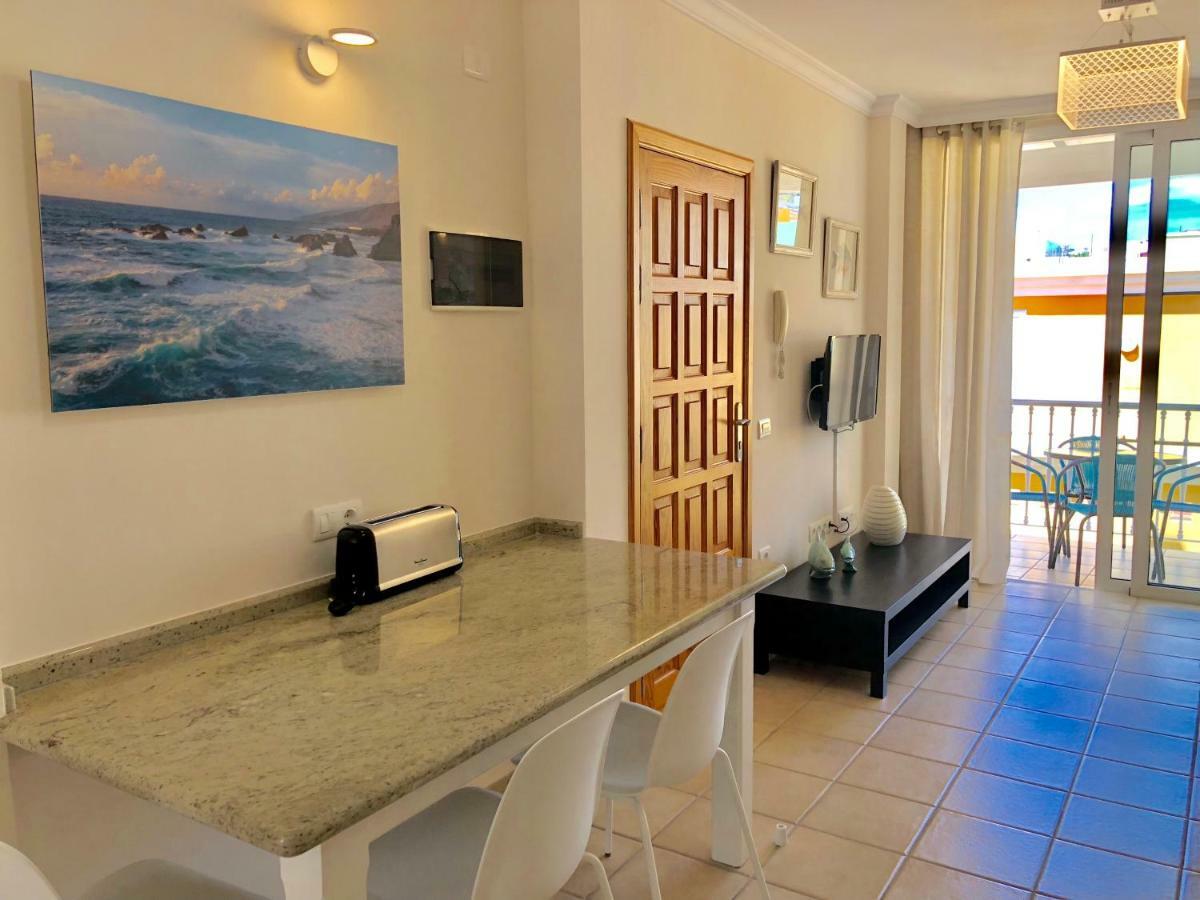 Apartamentos El Faro Пуэрто-Наос Экстерьер фото