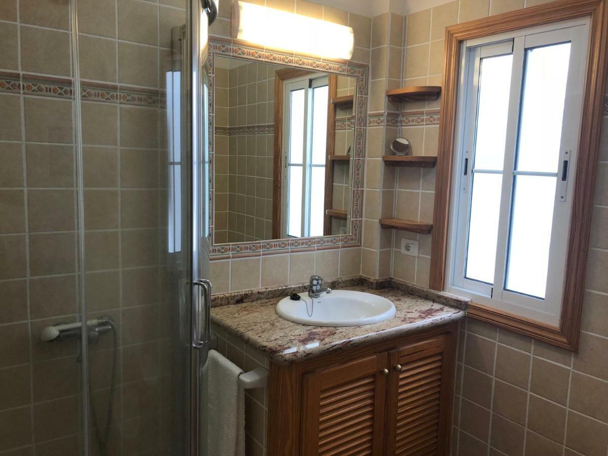 Apartamentos El Faro Пуэрто-Наос Экстерьер фото
